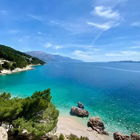 アパート Mirko ミミツェ